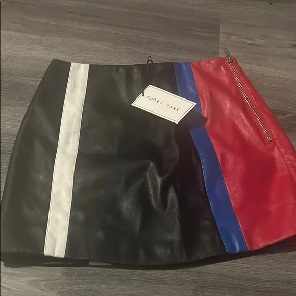 Emory Park Black, Red, Blue, and White Mini Skirt - Picture 2 of 7